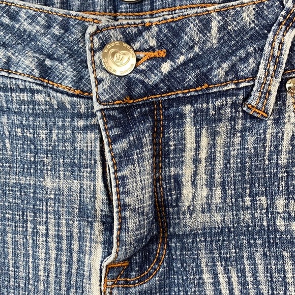 Dada Women's Stone Washed Textured Mid Rise Boot Cut Denim Blue Jeans Size 12 - Picture 3 of 10